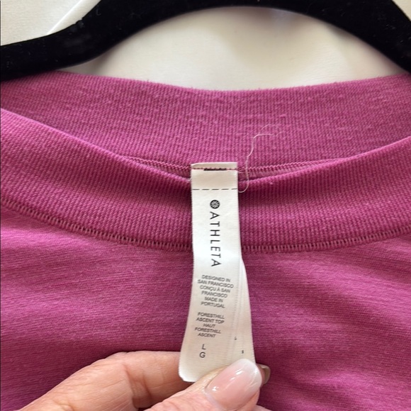 Athleta Women's Pink Long Sleeve workout top -Excellent condition - Picture 2 of 5